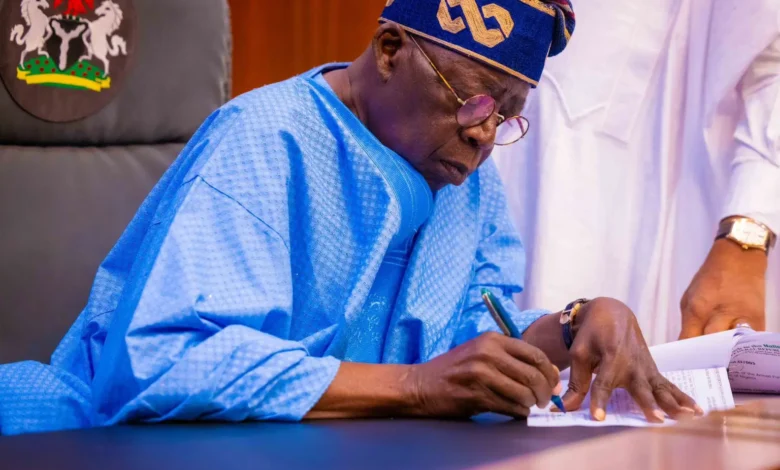 Tinubu ya nemi amincewar ciyo sabon bashin N1.77trn